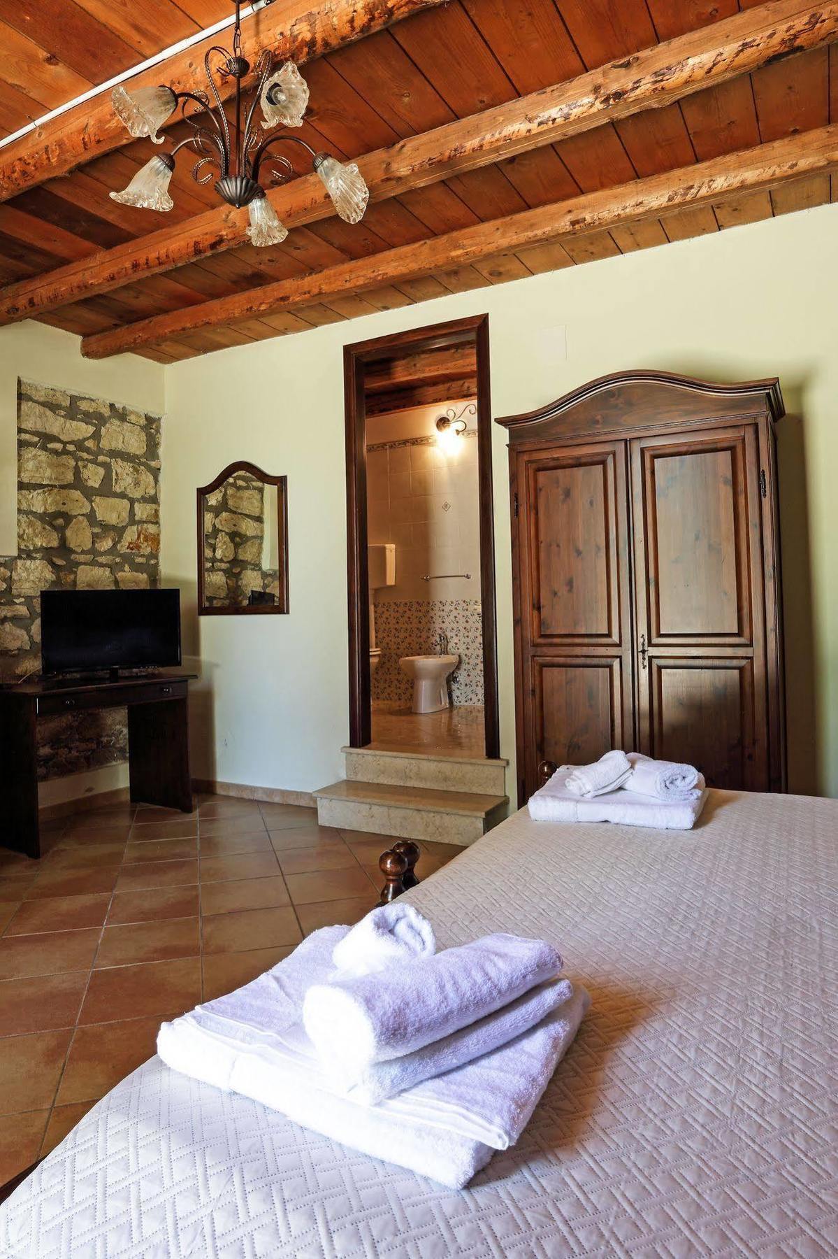 Vila Agriturismo Tenute Pollara Corleone Exteriér fotografie