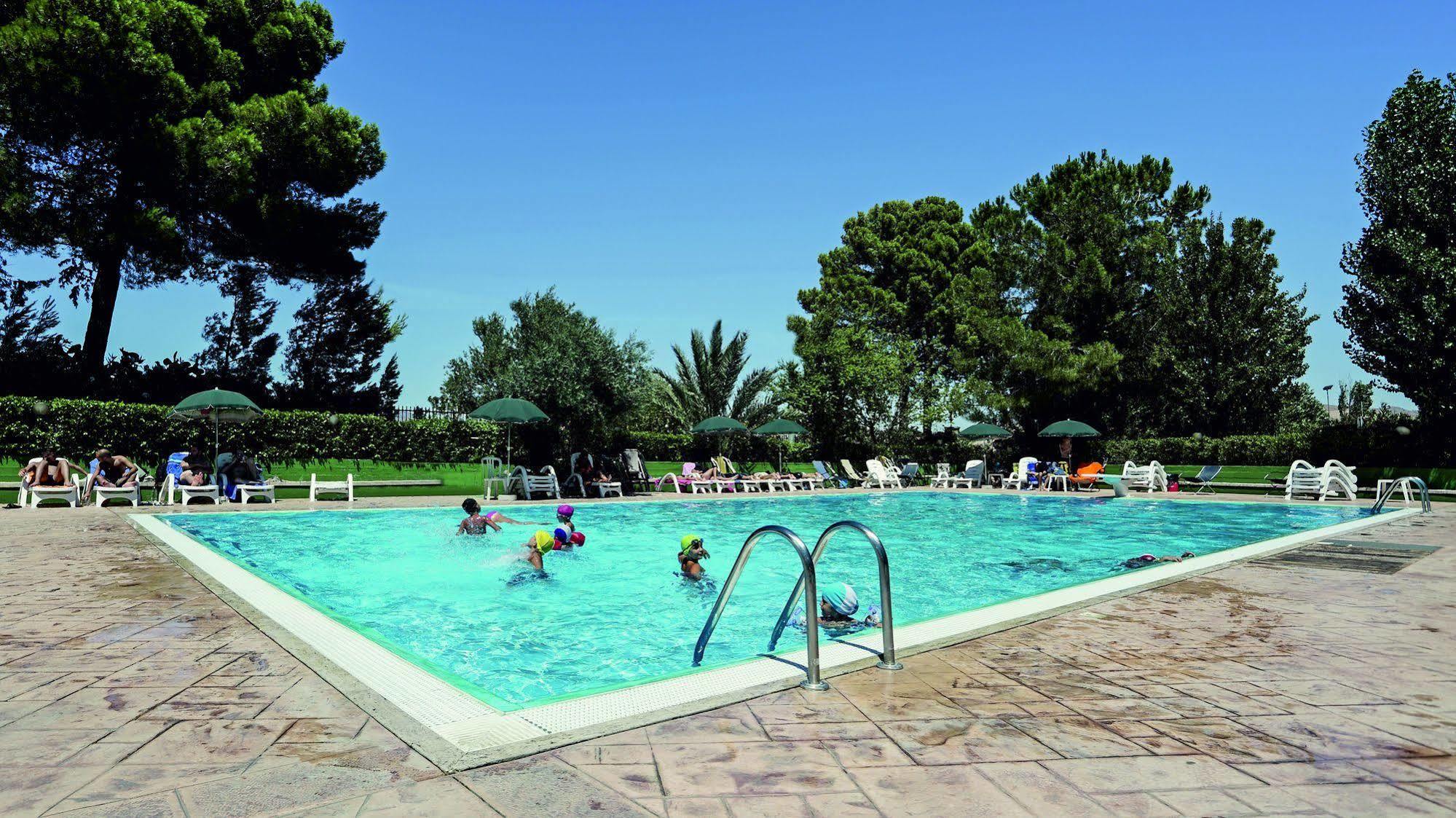 Agriturismo Tenute Pollara Roccamena Exteriér fotografie
