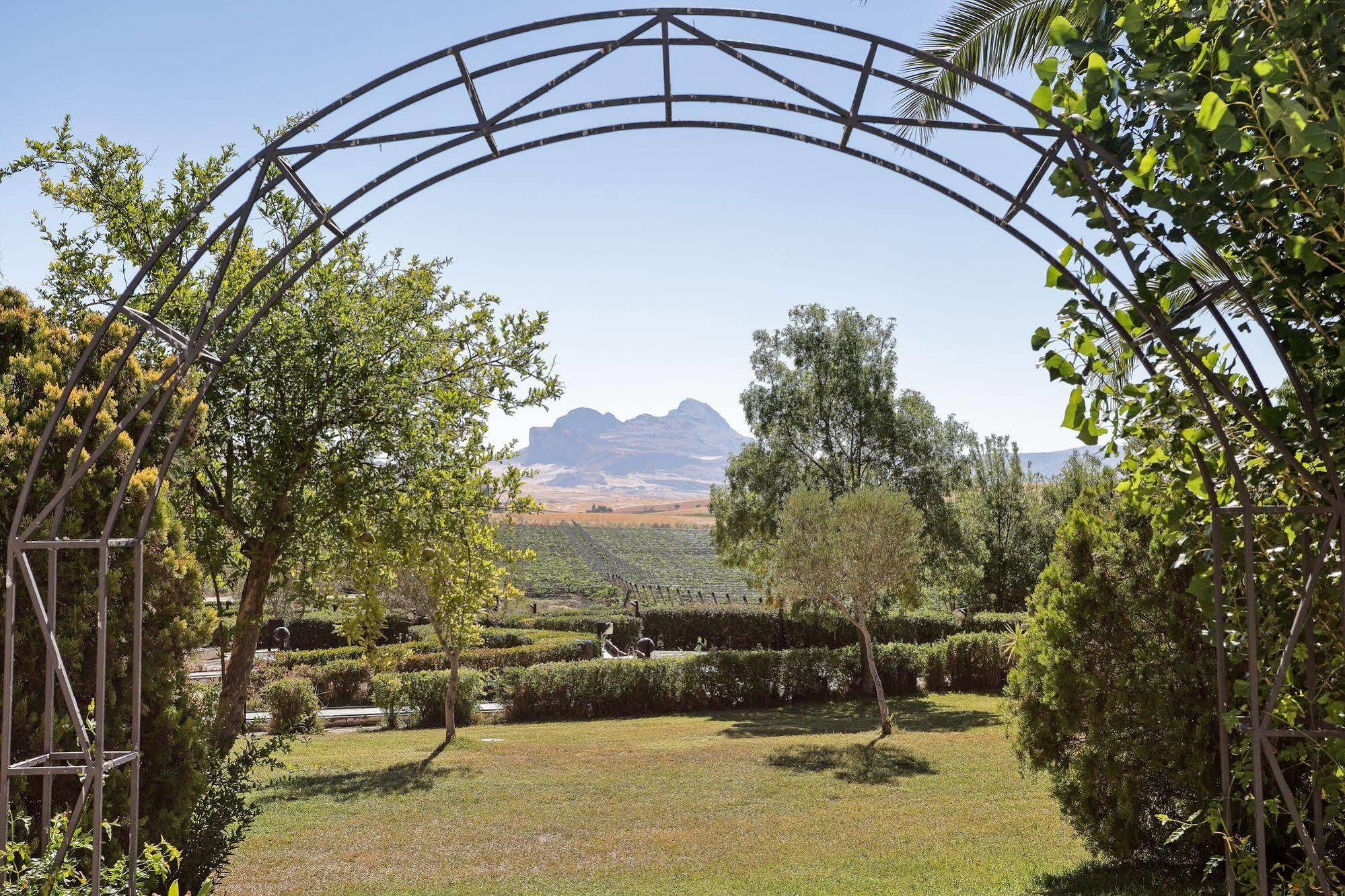 Agriturismo Tenute Pollara Roccamena Exteriér fotografie